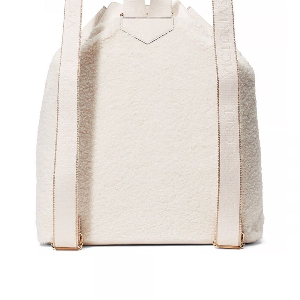 Victoria’s Secret Shearling Backpack
Cinch Backpack - Picture 3 of 5